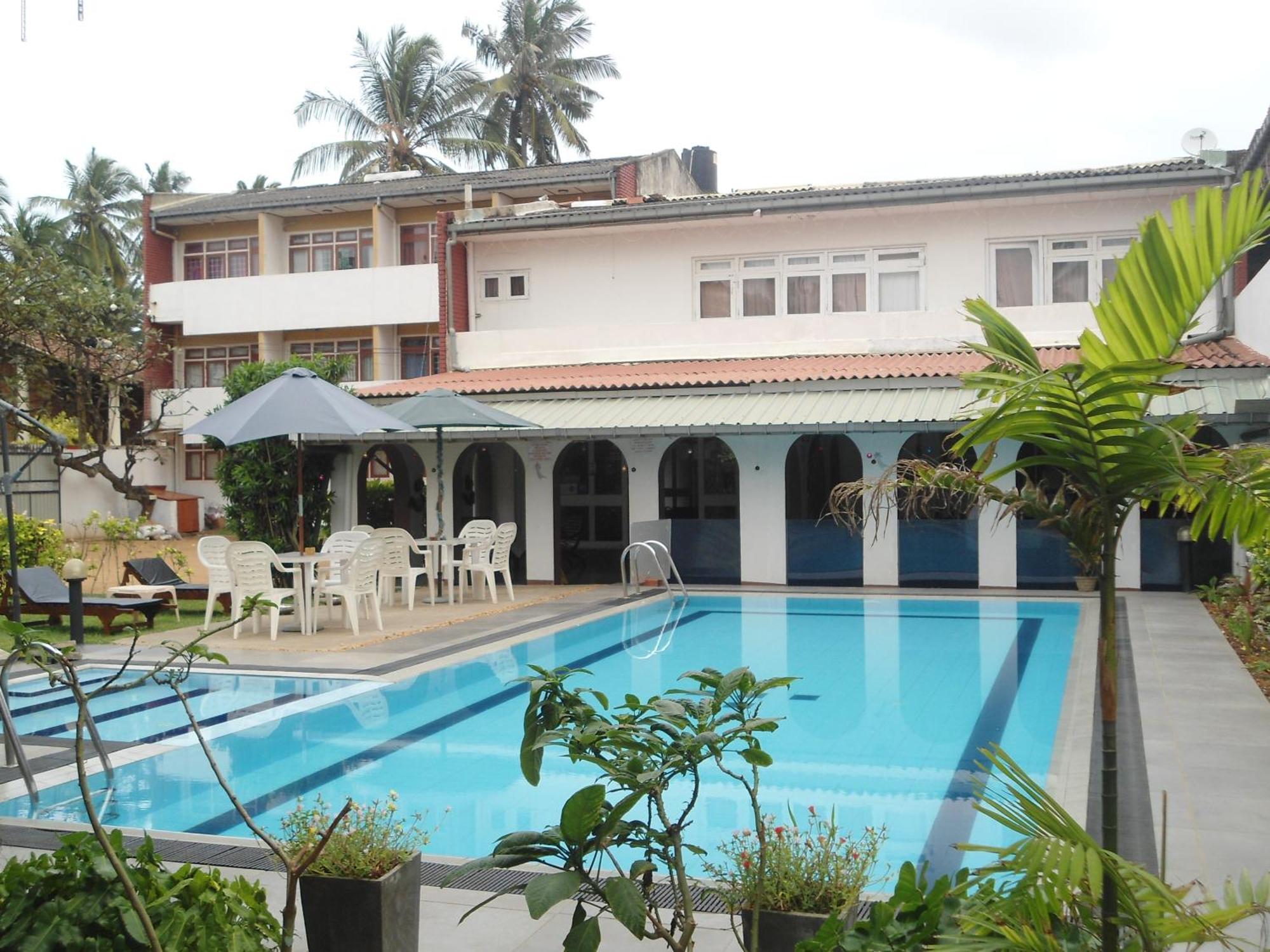 Dehiwala-Mount Lavinia Ranveli Beach Hotel מראה חיצוני תמונה