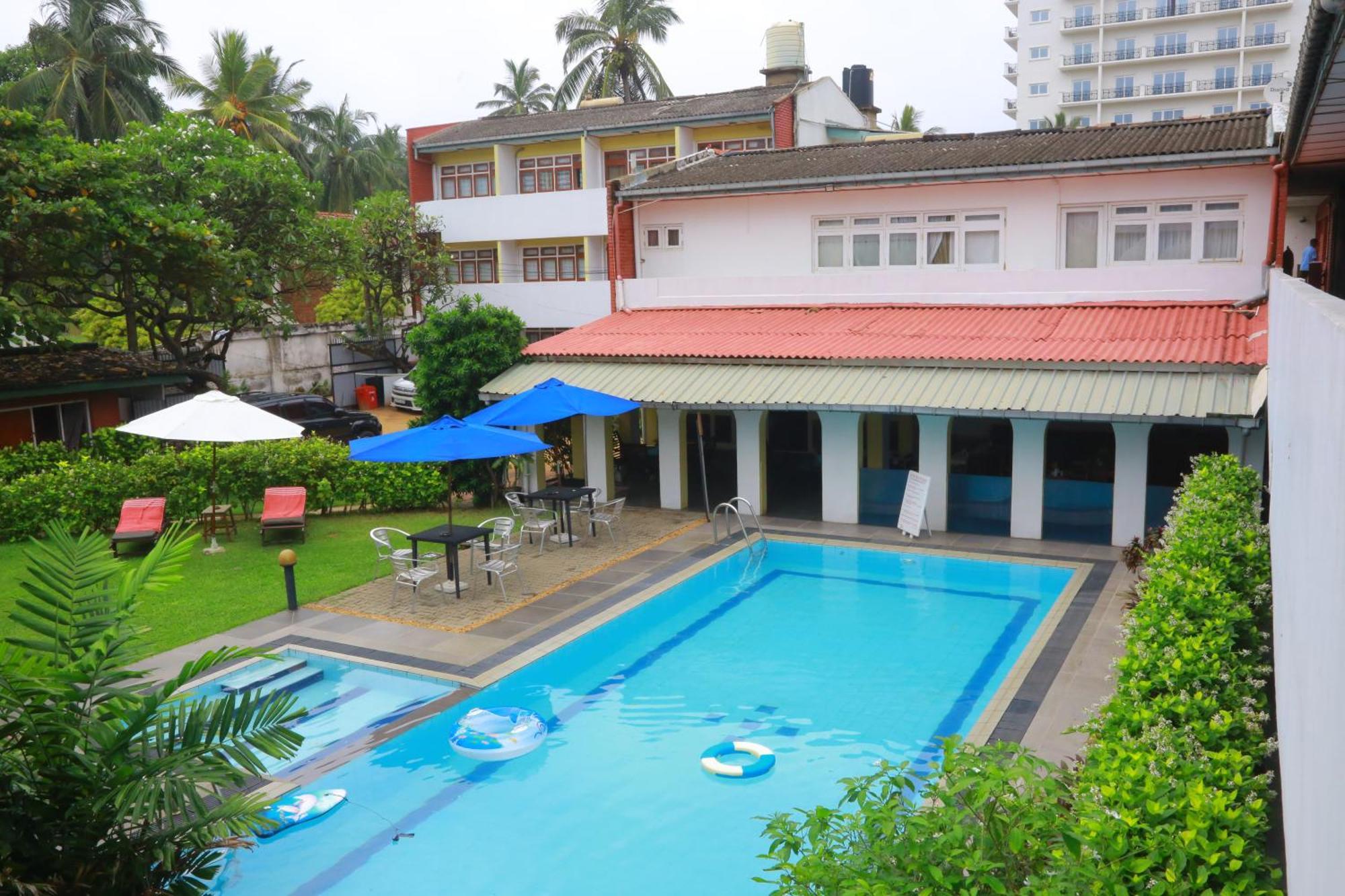 Dehiwala-Mount Lavinia Ranveli Beach Hotel מראה חיצוני תמונה