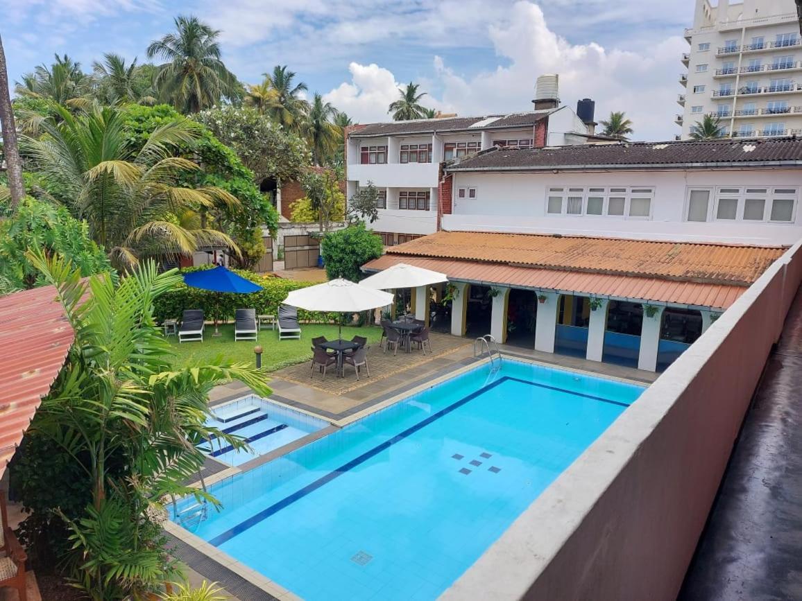 Dehiwala-Mount Lavinia Ranveli Beach Hotel מראה חיצוני תמונה